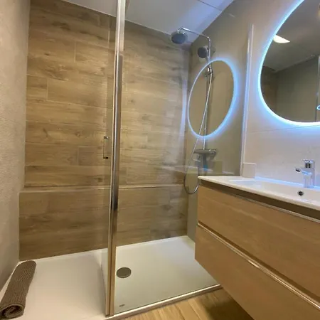 Frejus - Charmant Logement Avec Vue Imprenable アパート Fréjus